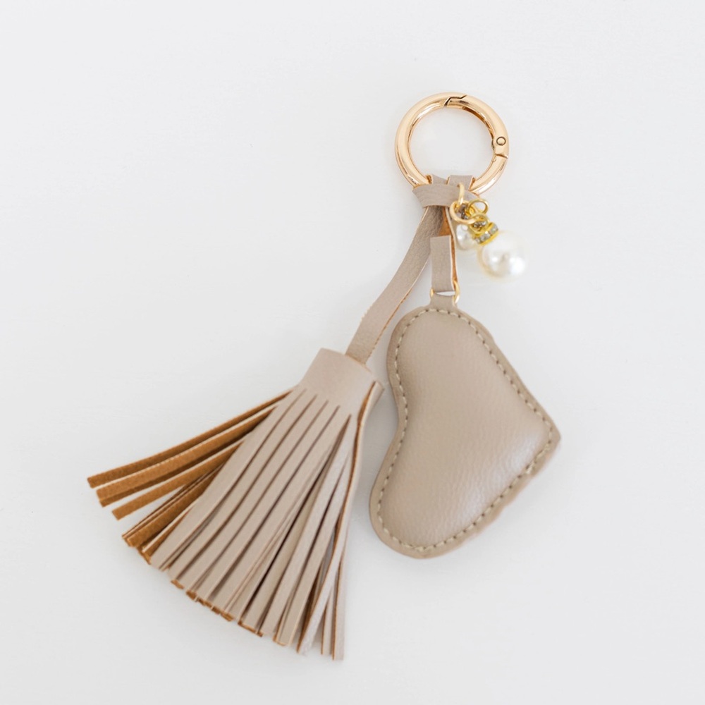 Hollis Dusti Rose Heart Keychain Nude NWT
